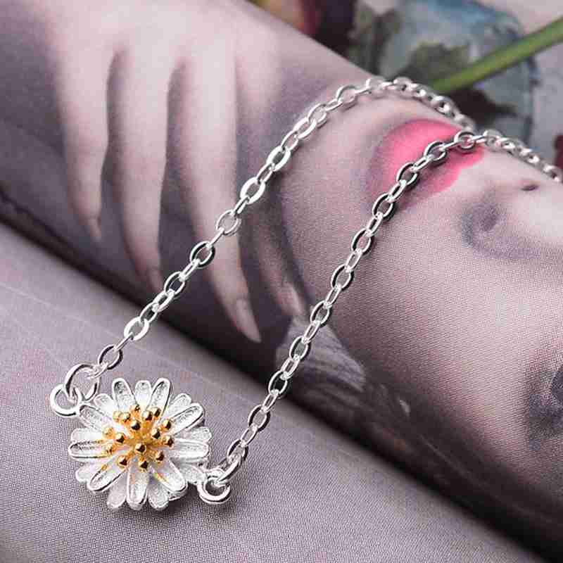 Imitation Silver Bracelet Classic Chrysanthemum and Daisy Bracelet